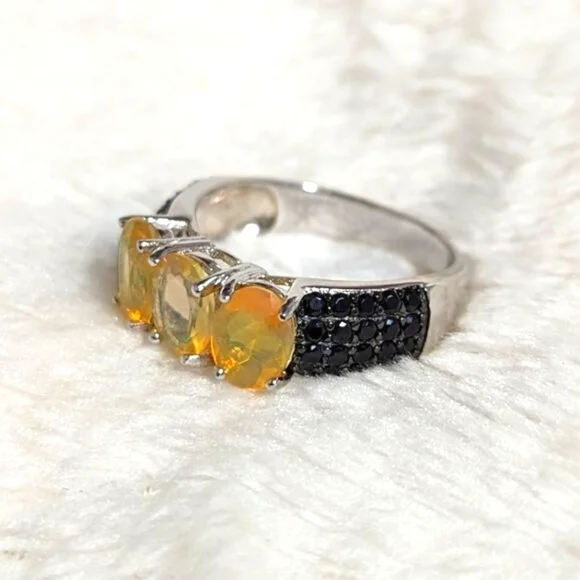 NWOT - Oval Ethiopian Opals w/ Black Spinel Rounds Rhodium Sterling Silver Ring - Picture 11 of 15